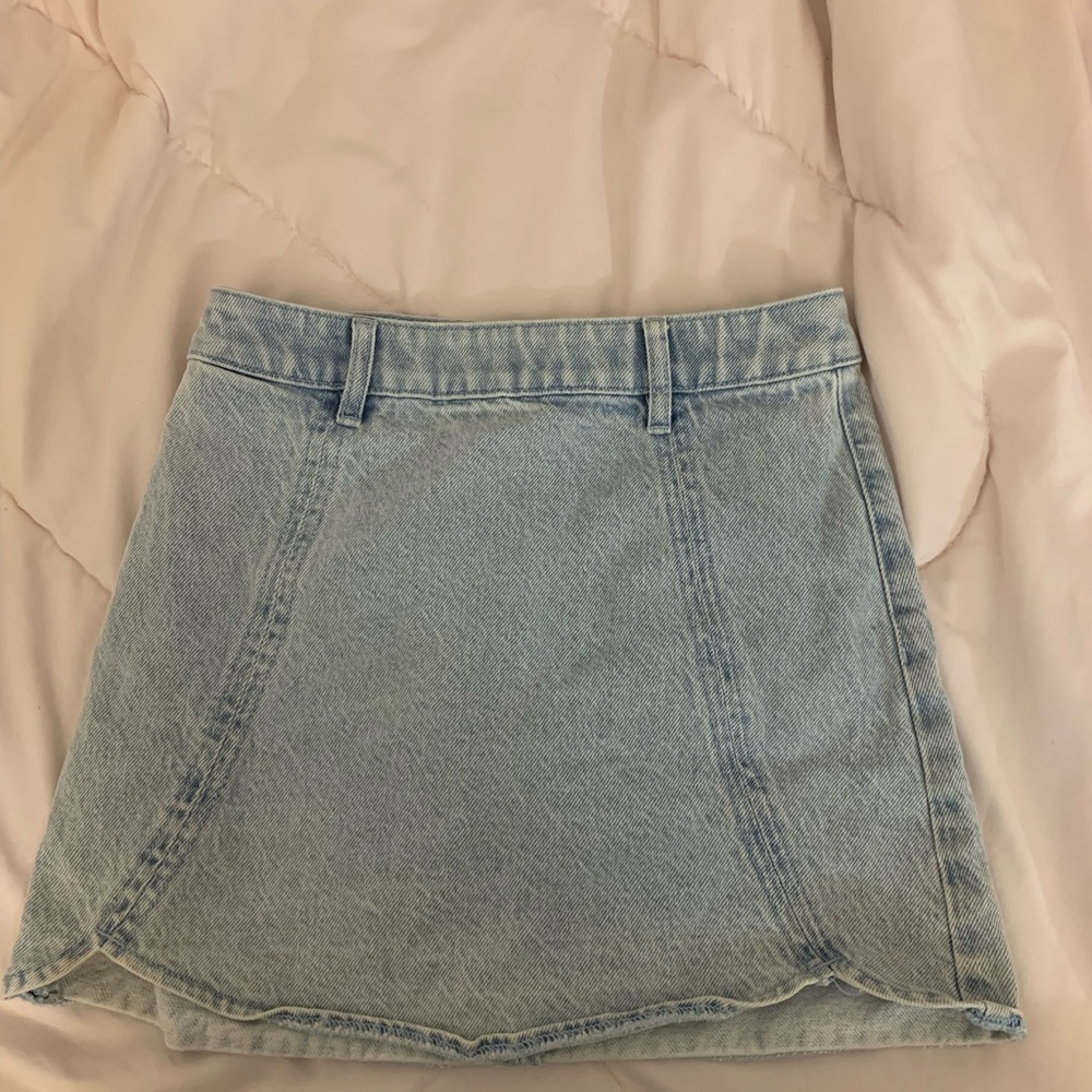 pacsun mini jean skirt, only worn once.